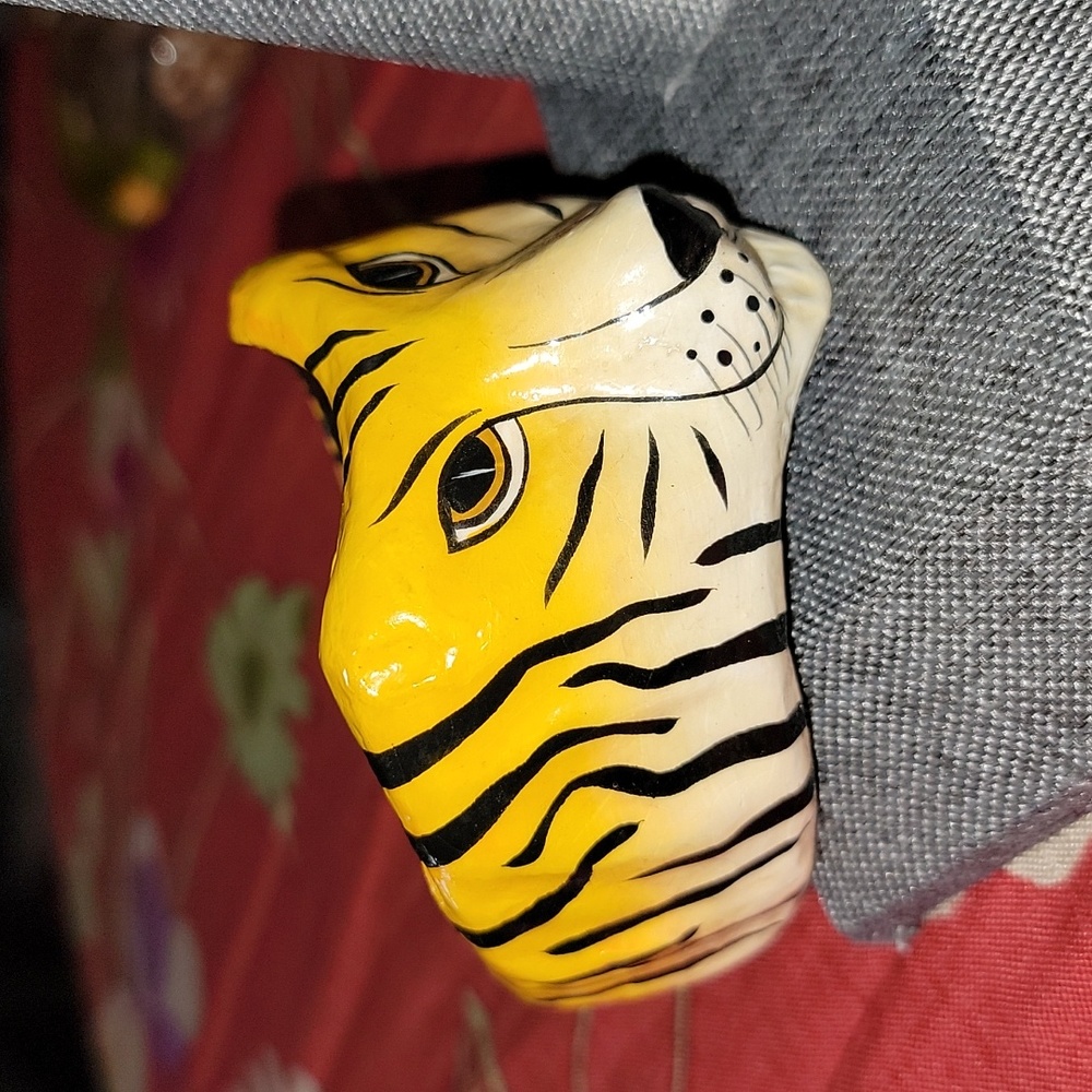 ♦️$8 when Bundled ~ Animal motif bangle bracelet